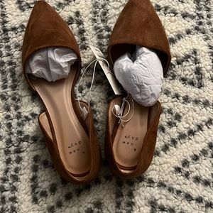 Women’s flats